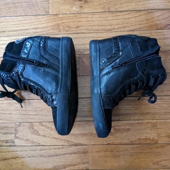 Aldo black leather wedge sneakers size 7 - suede and snakeskin details - Picture 2 of 6